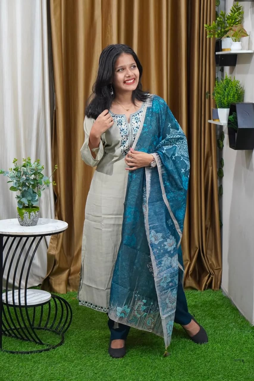 KURTIS SET